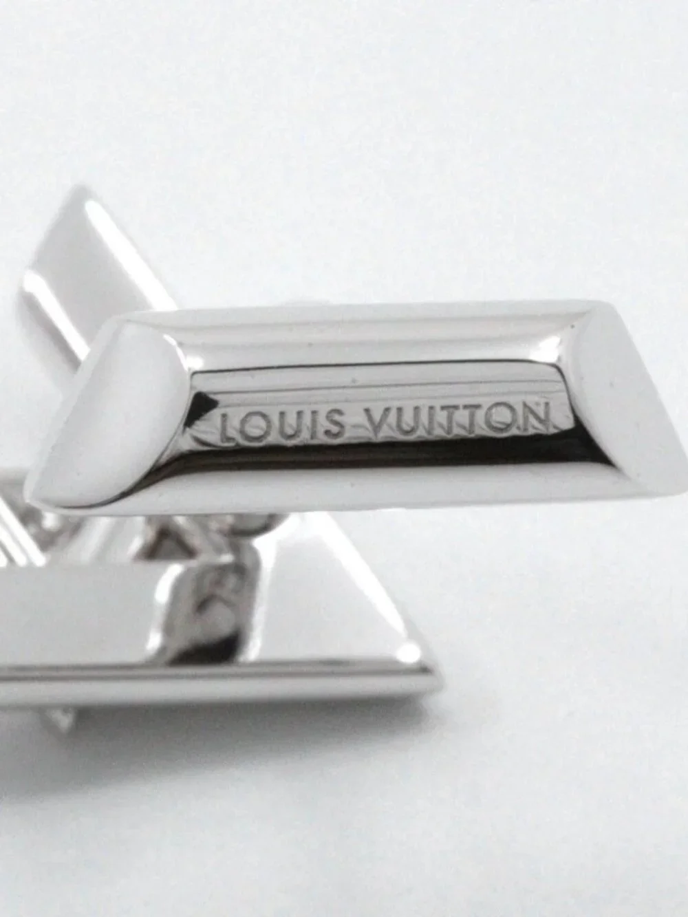 LOUIS VUITTON Volt One cuffs 1P diamond K18 white gold/diamond mens